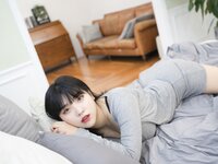 [ROGLE] Song Hana (송하나) - Leggings