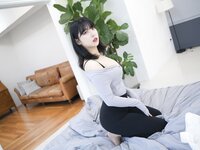 [ROGLE] Song Hana (송하나) - Leggings