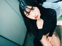 [Loozy] Sonson (손손) - First Nipple Alba (S.Ver)
