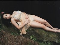 [Photobook] Ai Shinozaki 篠崎愛 - Sakura Saku Toki 桜サクトキ