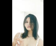 [FRIDAY] 2022.12.15 マンスリーガール019＝林ゆめ「最新撮り下ろし100カット＆ムービー」