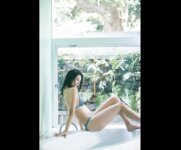 [FRIDAY] 2022.12.15 マンスリーガール019＝林ゆめ「最新撮り下ろし100カット＆ムービー」