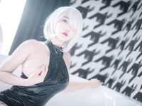 [BLUECAKE] Son Ye-Eun (손예은) 2B RED (+RED.Ver)