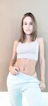 Petite Bella, 18 Years Old From OnlyFans