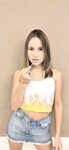 Petite Bella, 18 Years Old From OnlyFans