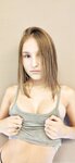 Petite Bella, 18 Years Old From OnlyFans