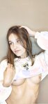 Petite Bella, 18 Years Old From OnlyFans