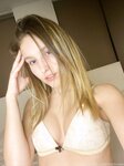 Petite Bella, 18 Years Old From OnlyFans