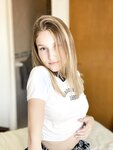 Petite Bella, 18 Years Old From OnlyFans