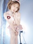[COSPLAY] 雯妹不讲道理 - 粉护士 [29P+1V-301M]