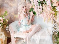[COSPLAY] 咬一口兔娘 豌豆公主的秘密花房