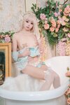 [COSPLAY] 咬一口兔娘 豌豆公主的秘密花房
