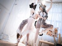 [COSPLAY] 面饼仙儿 半半子 Arknights 黑x森蚺