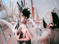 [COSPLAY] 面饼仙儿 半半子 Arknights 黑x森蚺