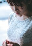 [Photobook] 秋元真夏ファースト写真集 真夏の気圧配置(2017.02.28)