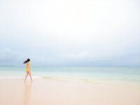 [Photobook] 秋元真夏ファースト写真集 真夏の気圧配置(2017.02.28)