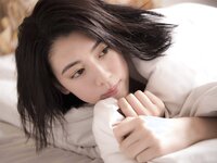 [Photobook] Ayaka Miyoshi 三吉彩花 - Across the sky 空をこえて (2018-04-15)