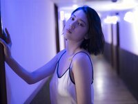 [Photobook] Ayaka Miyoshi 三吉彩花 - Across the sky 空をこえて (2018-04-15)