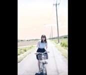 ＦＲＩＤＡＹデジタル写真集 2021.12.10 山田南実『ハタチのJUICYボディ』