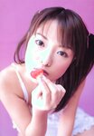 [Photobook] Hitomi Itoh 伊藤瞳 - Sweet Dry Biscuits(200309)