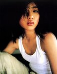 [Photobook] Satomi Ishihara 石原さとみ - Tayutai たゆたい(20051210)