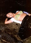 [Photobook] Sayaka Isoyama 磯山さやか - Playing with an Island Girl 磯っ娘遊び(20030317)