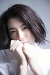 [Photobook] 三吉彩花 空をこえて