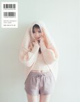[Photobook] 2023.02.21 秋元真夏 卒業記念写真集『振り返れば、乃木坂』