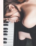 [Photobook] 2023.02.21 秋元真夏 卒業記念写真集『振り返れば、乃木坂』