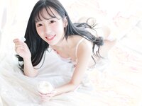 leeesovely Housekeeper 2-1 Photo Set Collection