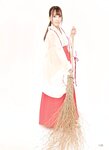 三上悠亞 写真集『 SUPER POSE BOOK NUDE 新妻編 』[162P]