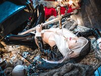 [COSPLAY] 蜜汁猫裘 恶堕修女