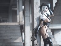 [COSPLAY] 云溪溪 奶桃 2B警服