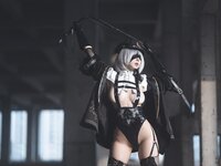 [COSPLAY] 云溪溪 奶桃 2B警服