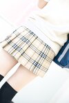 【青山裕企】ふともも写真館