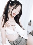 【JVID】 – 婕咪 雙馬尾女孩想在學長的胯下依偎，四点全露