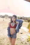 [FLASH Photobook] Reona Matsushita 松下玲緒菜 - Journey with bare skin 素肌で、旅立ち (2023-03-14)