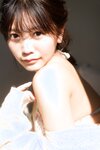 [FLASH Photobook] Reona Matsushita 松下玲緒菜 - Journey with bare skin 素肌で、旅立ち (2023-03-14)