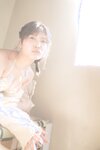 [FLASH Photobook] Reona Matsushita 松下玲緒菜 - Journey with bare skin 素肌で、旅立ち (2023-03-14)