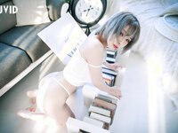 2021.10.13 H Cup 巨乳美少女－黎菲兒，尺度解鎖，這逆天的身材 不應該有胸貼擋住她的完美！