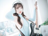 [DJAWA] Son Ye-Eun (손예은) - Ms. Slowhand