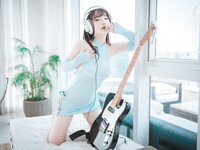[DJAWA] Son Ye-Eun (손예은) - Ms. Slowhand