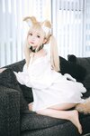 [COSPLAY] 日奈娇 衬衫小狗