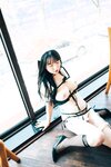 [Loozy] Son Ye-Eun (손예은) - Fetish Cafe