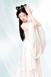 [COSPLAY] 年年 – 春日 [30P225MB]
