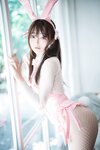 [DJAWA] Newbom - The Year of the Pink Bunny (+S.Ver)