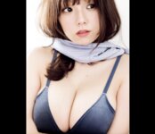 [FRIDAY] 2023.04.06 篠崎愛 もっと揺れるッ！『国宝級バスト』