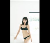 [FRIDAY] マンスリーガール020=志田音々「スペシャル撮り下ろし100カット＆ムービー」
