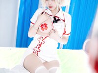 [COSPLAY] Tina很妖孽呀 白色护士妹妹
