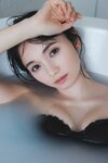 [FRIDAY Digital Photobook] Fuka Kumazawa 熊澤風花 – Glass heroine ガラスのヒロイン (2023-05-11)
